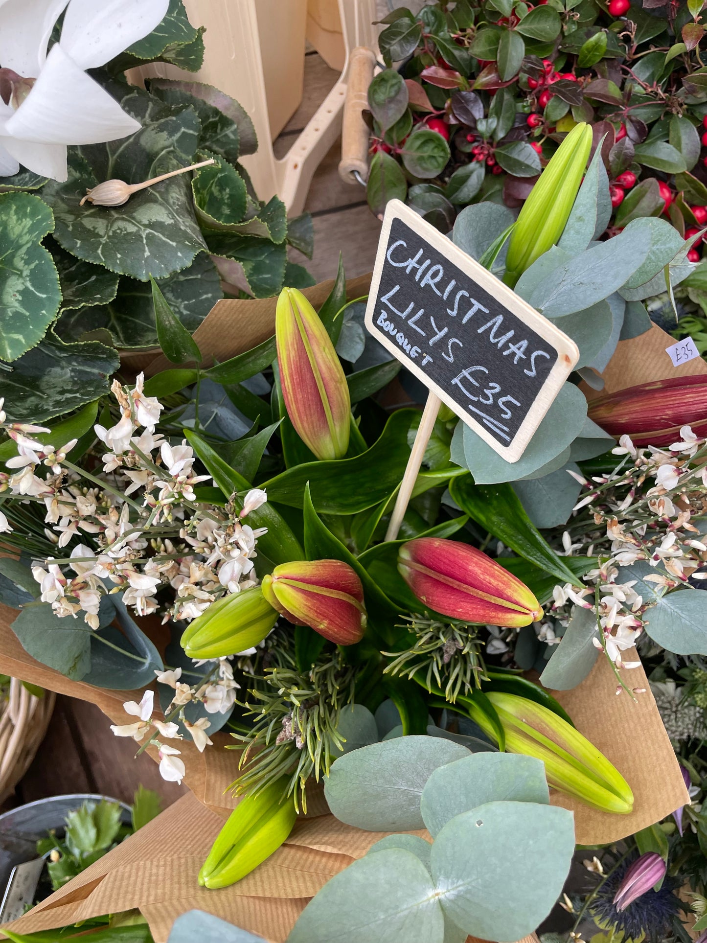 Luxury Christmas roselily bouquet